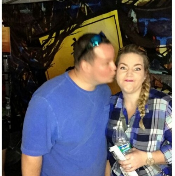 Meet your Posher, Kelly - Picture 3 of 4